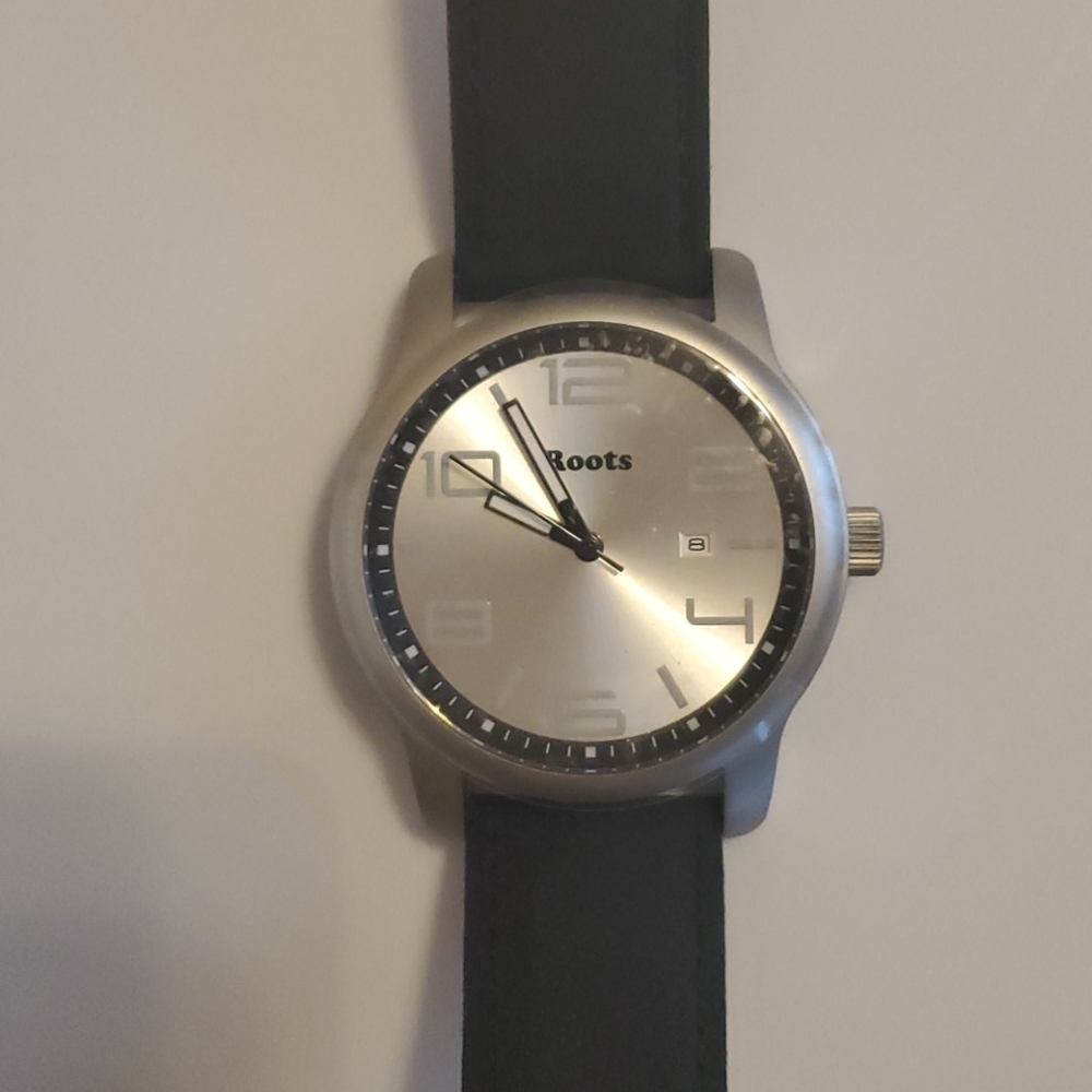 Men's Roots Watch NWT